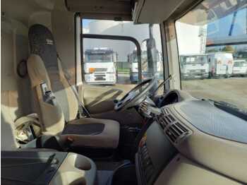 Interior photo 1: Tank truck DAF CF85