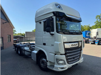 Container transporter/ Swap body truck DAF XF 480 6X2 SSC FAN BDF Retarder 2x AHK Lenkachse Standairco: picture 2