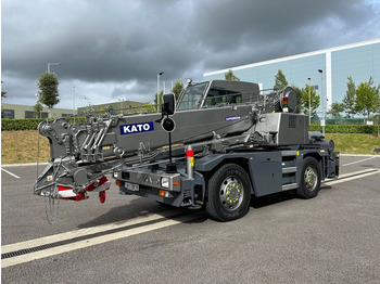 Mobile crane KATO