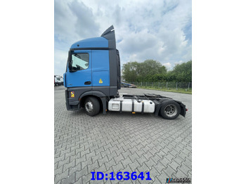 Tractor unit MERCEDES-BENZ Actros 1842