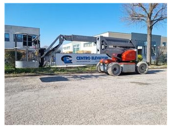 Articulated boom NIFTYLIFT