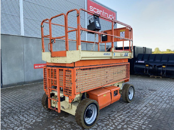 Scissor lift JLG