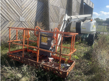 Articulated boom JLG 600AJ