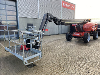 Articulated boom MANITOU