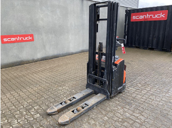 Warehouse equipment TOYOTA