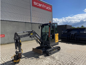Mini excavator Volvo EC20E: picture 1