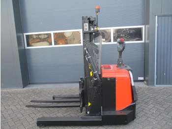 Pallet truck BT