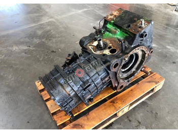 Gearbox Skrzynia biegów, most tylny John Deere 6105M: picture 2