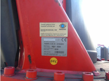 Crane truck Mercedes-Benz Arocs 3251 + FASSI 660RA .26.HE 6x Extensions + 4x JIB + 8x4 + remote: picture 5 Crane truck Mercedes-Benz Arocs 3251 + FASSI 660RA .26.HE 6x Extensions + 4x JIB + 8x4 + remote: picture 5