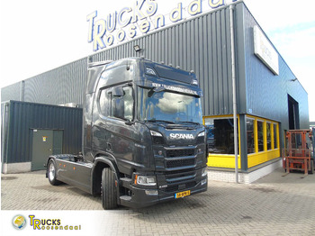 Tractor unit SCANIA R 450