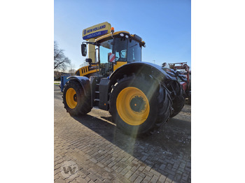 Farm tractor JCB FasTrac 8330: picture 5 Farm tractor JCB FasTrac 8330: picture 5
