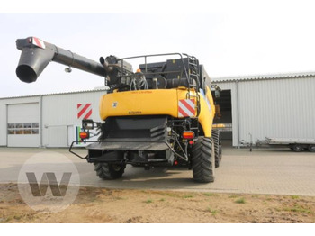 Combine harvester New Holland CR 9090 SCR: picture 4