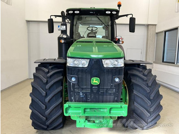 Farm tractor John Deere 8270R: picture 3