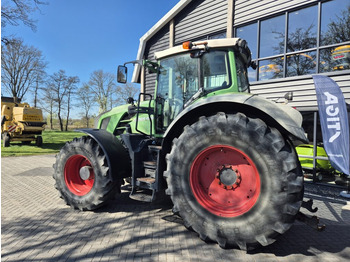 Farm tractor FENDT 828: picture 5