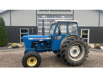 Farm tractor FORD