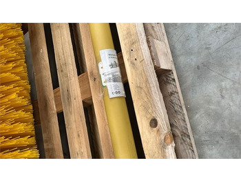 Broom Thyregod TK 1600 PTO, med hydraulisk sving.: picture 4