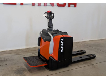 Forklift TOYOTA