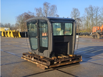 New Cab for Construction machinery Case 48003933: picture 5 New Cab for Construction machinery Case 48003933: picture 5