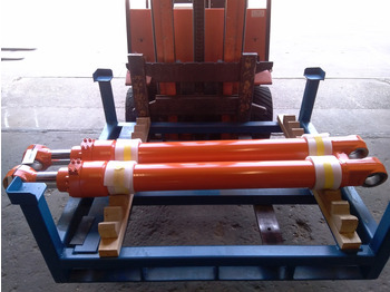 Hydraulic cylinder HITACHI