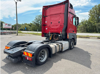 Tractor unit Mercedes-Benz Actros 1845: picture 3