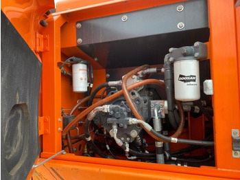Crawler excavator Doosan DX 225 LC: picture 4