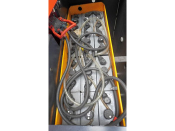 Order picker Linde V 10-01 5212: picture 5