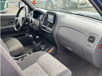 Nissan KING CAB OMB 4WD  leasing Nissan KING CAB OMB 4WD: picture 3
