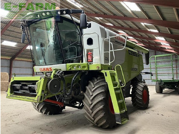 Combine harvester CLAAS Lexion 660
