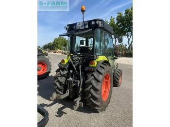 Farm tractor CLAAS nexos 230 m tradition: picture 3