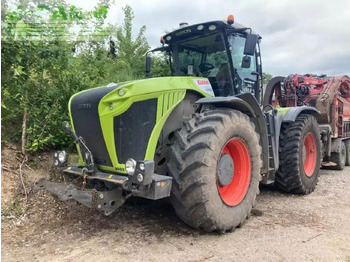 Farm tractor CLAAS Xerion