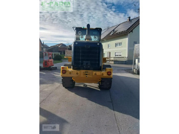 Mini excavator Caterpillar 926 m: picture 4