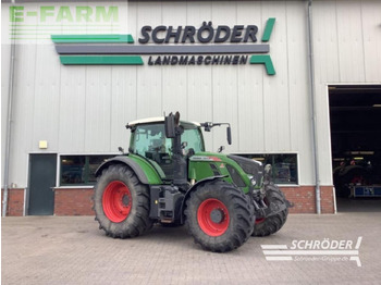 Farm tractor FENDT 724 Vario
