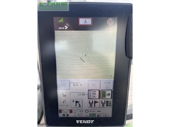 Farm tractor FENDT