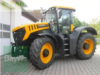Farm tractor JCB
