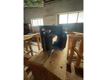 Farm tractor JOHN DEERE 6195R