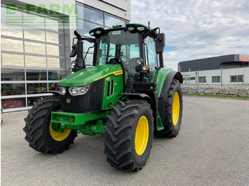 Farm tractor JOHN DEERE
