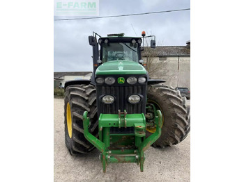 Farm tractor John Deere 8230: picture 2