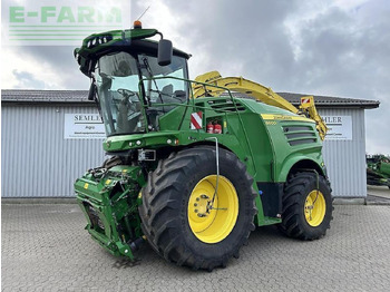 Forage harvester JOHN DEERE 8600