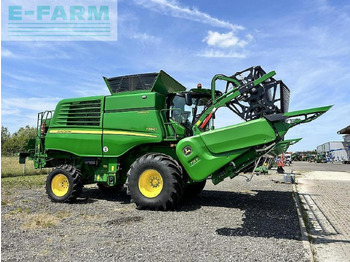 Combine harvester JOHN DEERE T560
