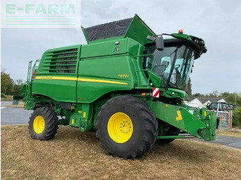 Combine harvester JOHN DEERE T670