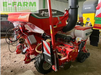 Precision sowing machine KVERNELAND