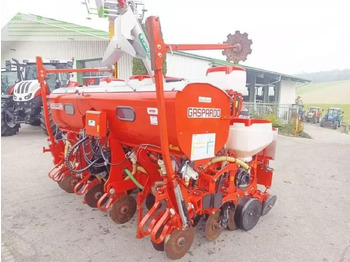 Precision sowing machine