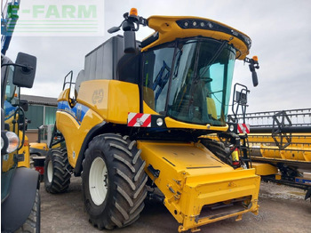 Combine harvester NEW HOLLAND