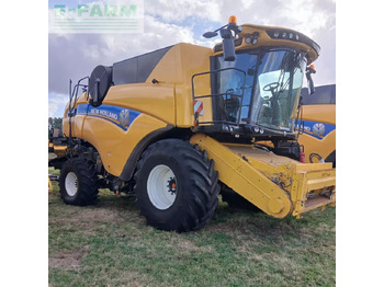 Combine harvester NEW HOLLAND CX series