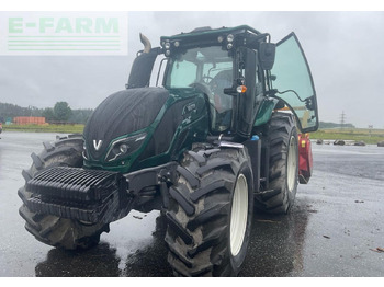 Farm tractor VALTRA T174