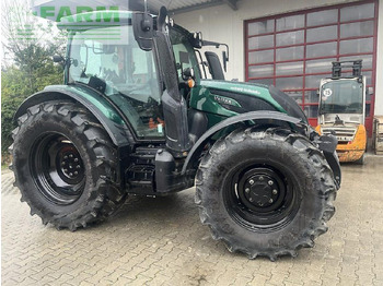 Farm tractor Valtra n 134 aktiv: picture 2