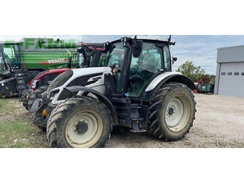 Farm tractor VALTRA T-series
