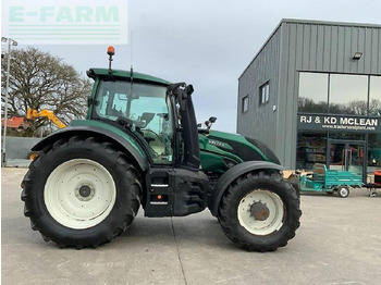Farm tractor VALTRA T214