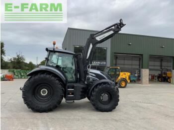 Farm tractor Valtra t254 unlimited versu tractor (st17452): picture 1