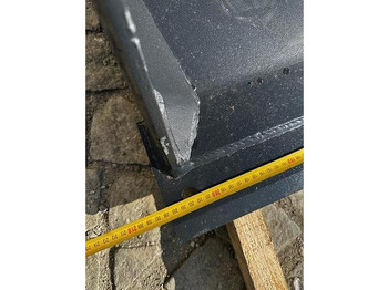 New Bucket Big Volumenschaufel 200 cm mit JCB 520-50 Aufnahme: picture 3 New Bucket Big Volumenschaufel 200 cm mit JCB 520-50 Aufnahme: picture 3